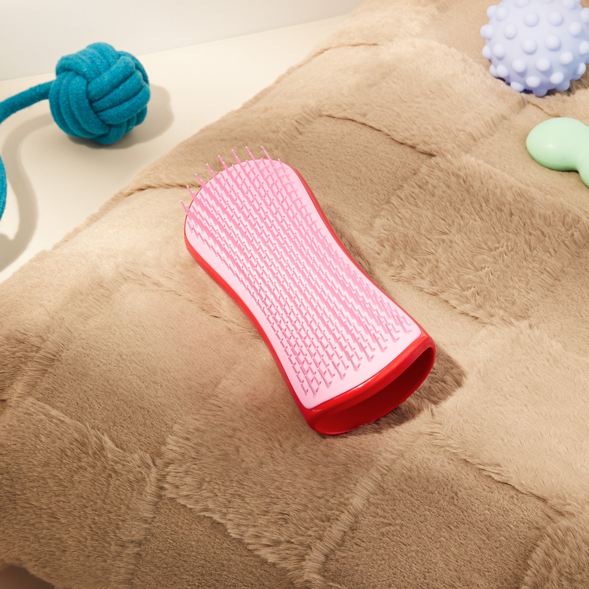 De-shedding Dog Grooming Brush